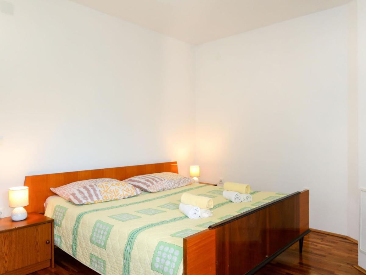 Apartment Vera - Mlk326 By Interhome Malinska Extérieur photo